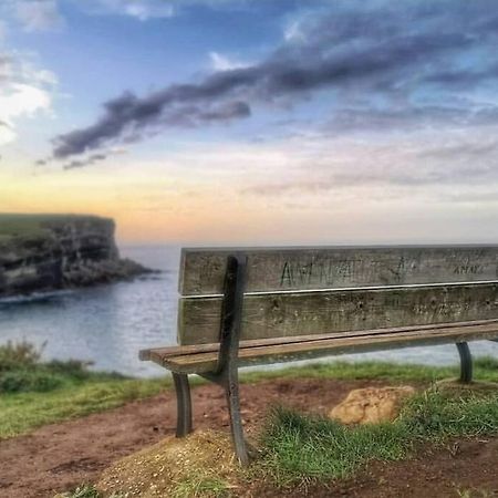 Terraza Y Piscina Con Vistas Espectaculares Al Mar Parking Cubierto Lägenhet San Vicente De La Barquera Exteriör bild