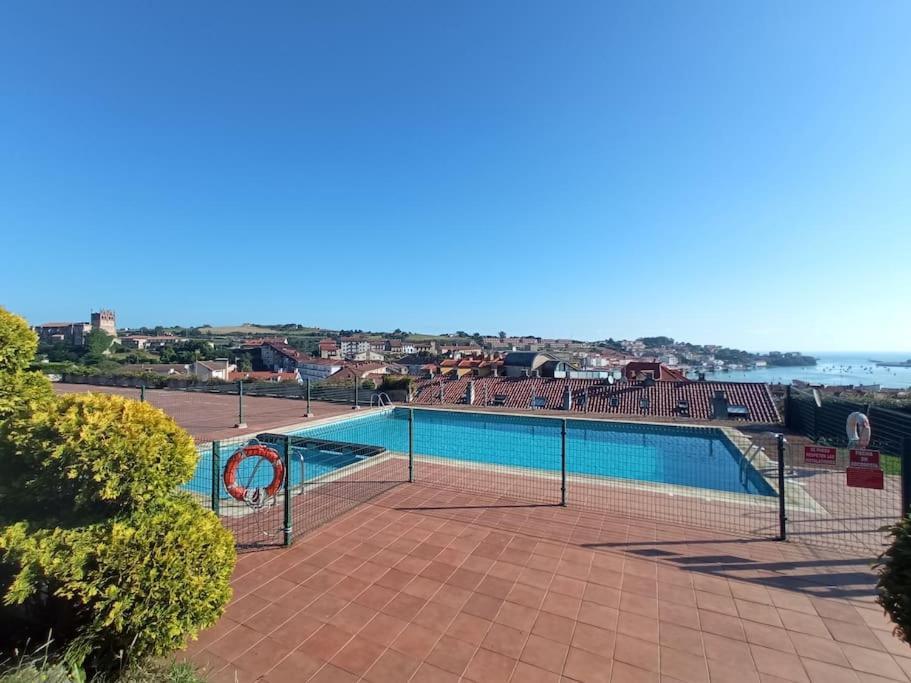 Terraza Y Piscina Con Vistas Espectaculares Al Mar Parking Cubierto Lägenhet San Vicente De La Barquera Exteriör bild