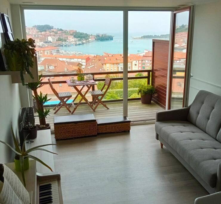 Terraza Y Piscina Con Vistas Espectaculares Al Mar Parking Cubierto Lägenhet San Vicente De La Barquera Exteriör bild